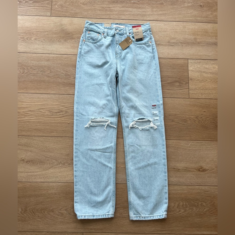 Levi low pros